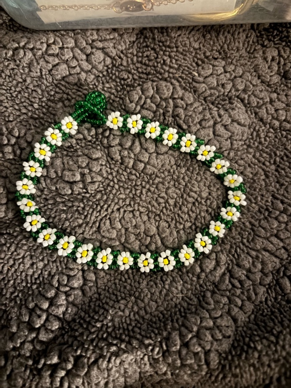 Daisy Bead Bracelet in Green, White & Yellow